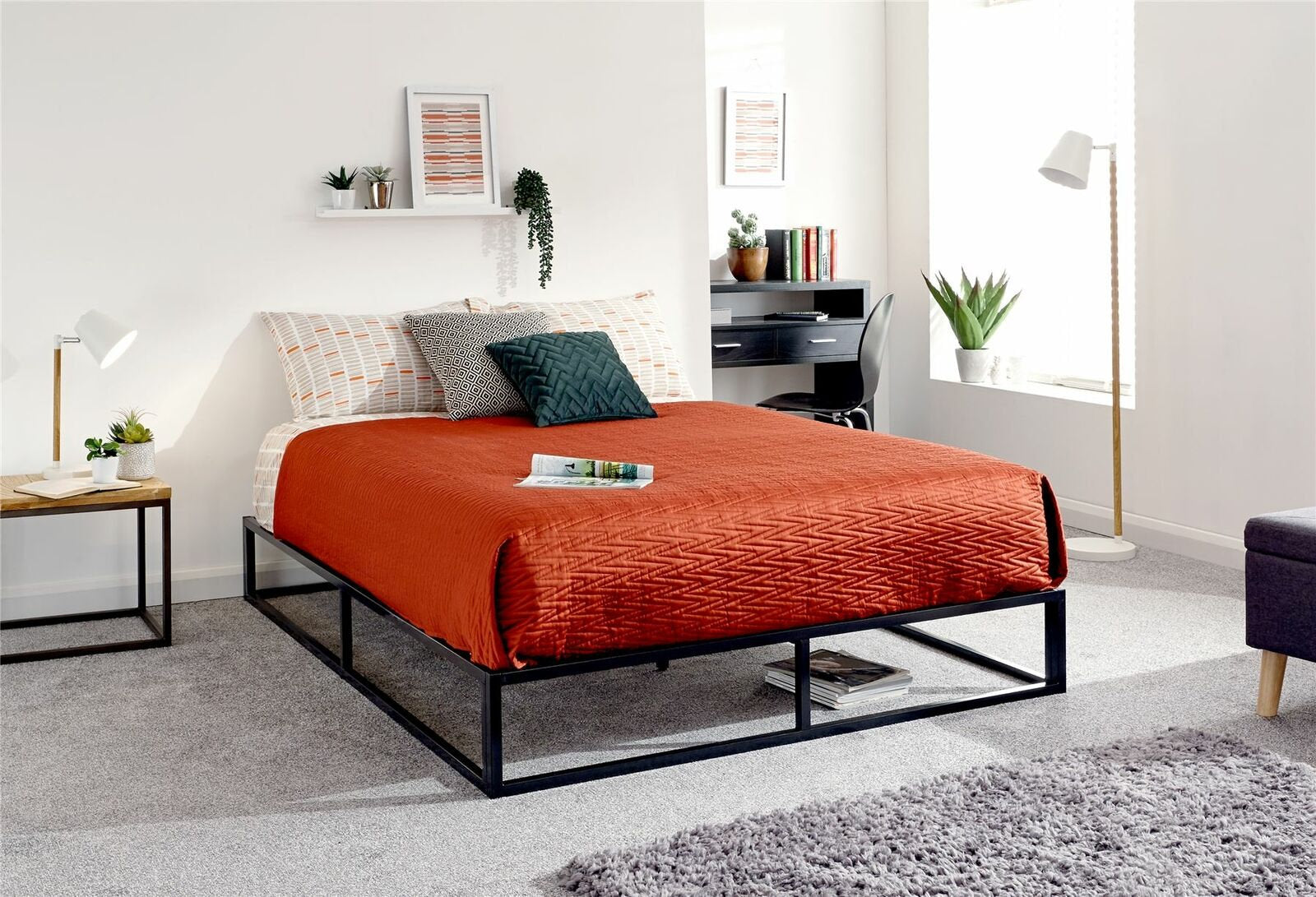 Platform Bed Black Metal & Wood